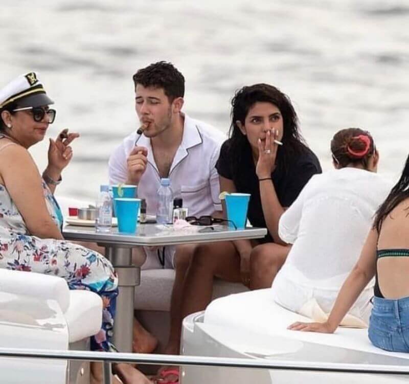 Bollywood Actresses who are Smokers