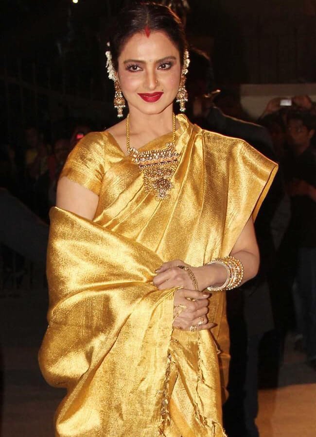 Rekha still apply Sindoor