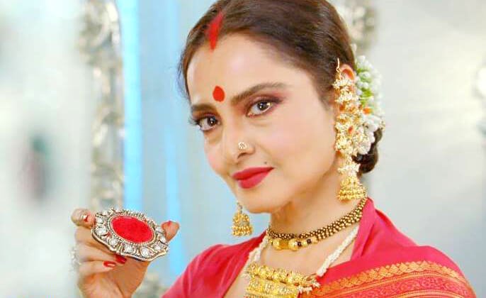 Rekha still apply Sindoor